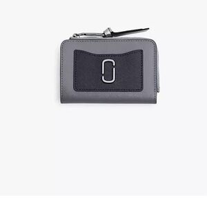 NWT Marc Jacobs Utility Snapshot Slim Bifold Wallet Wolf Grey